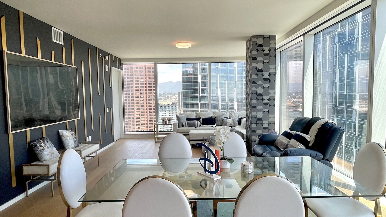 Photo of Livingroom in Westlake South