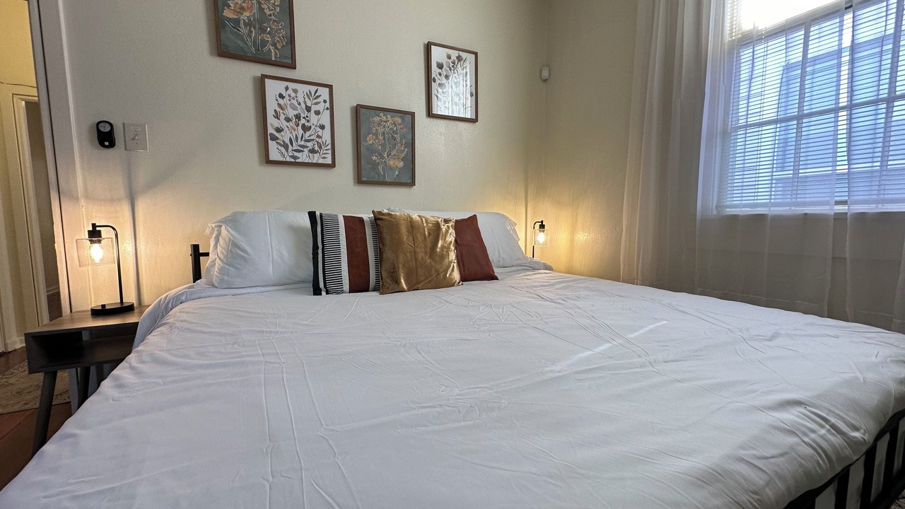 Photo of Bedroom in West Riverside