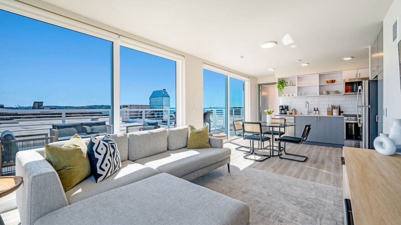 Photo of Livingroom in Lower Queen Anne