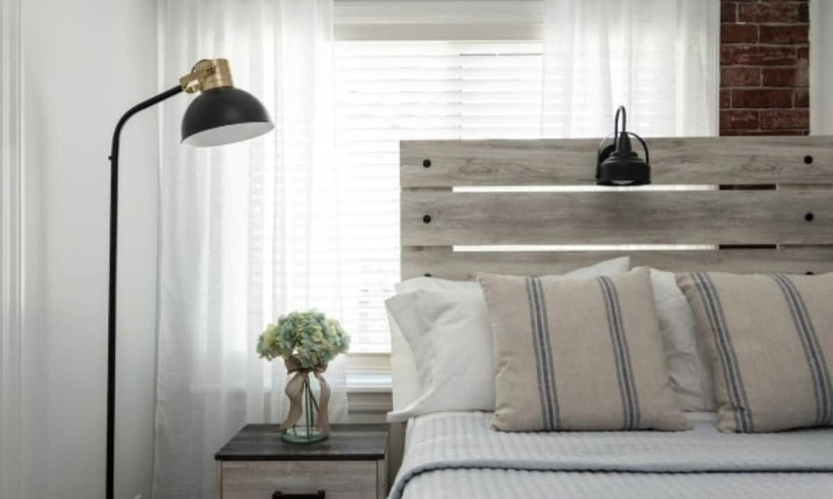 Photo of Bedroom in Des Plaines