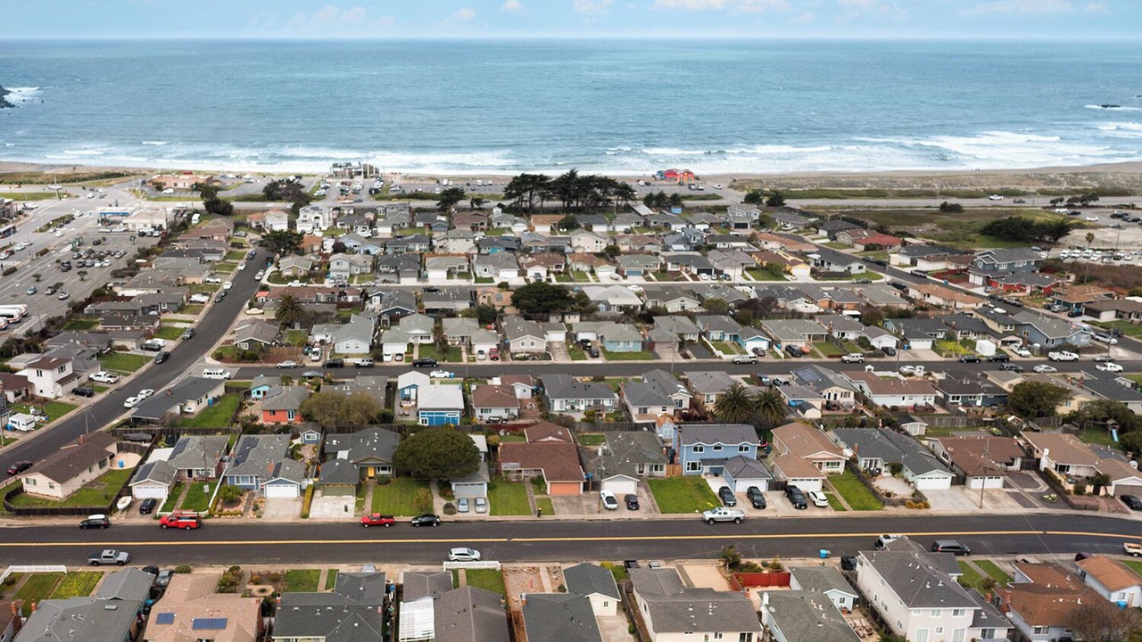 Photo of Outdoor in Linda Mar