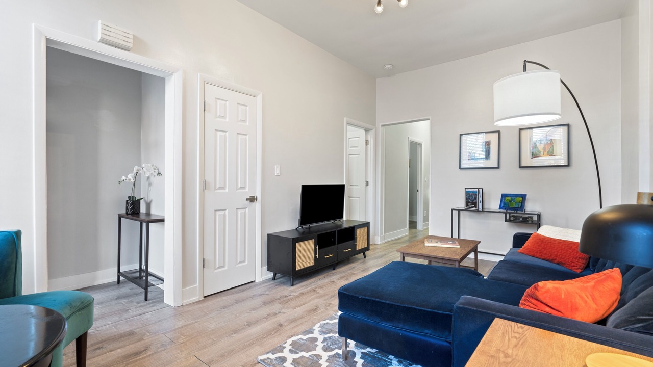 Photo of Livingroom in Lower West Side