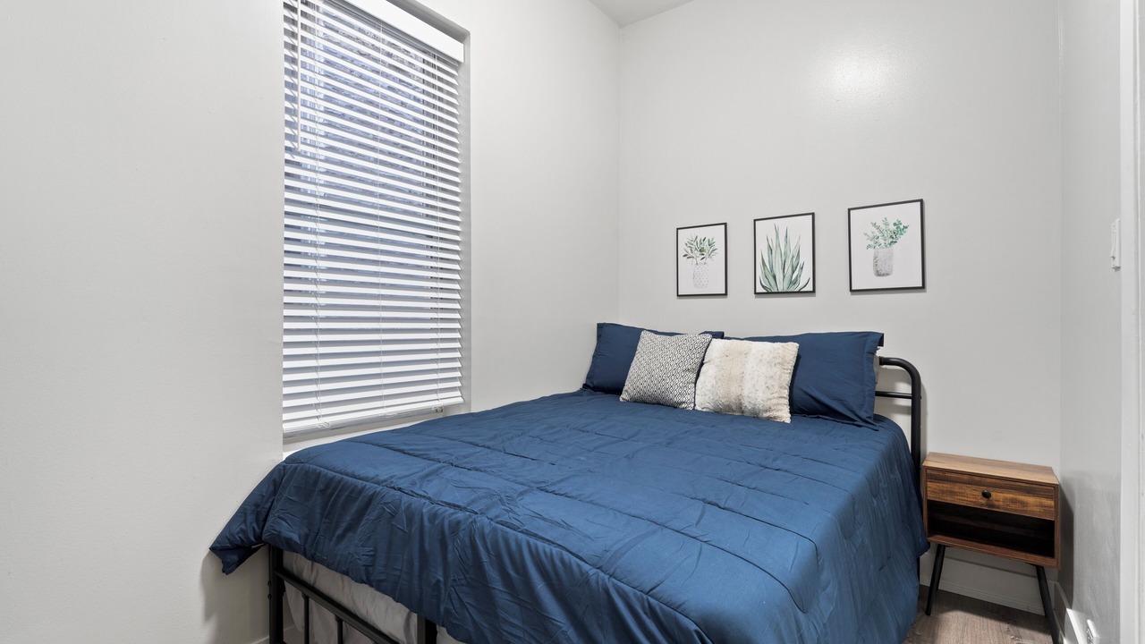 Photo of Bedroom in Lower West Side