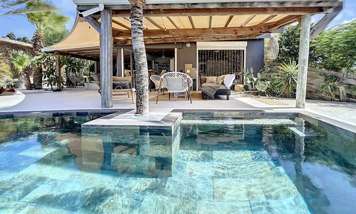 Photo of Outdoor in Oyster Pond