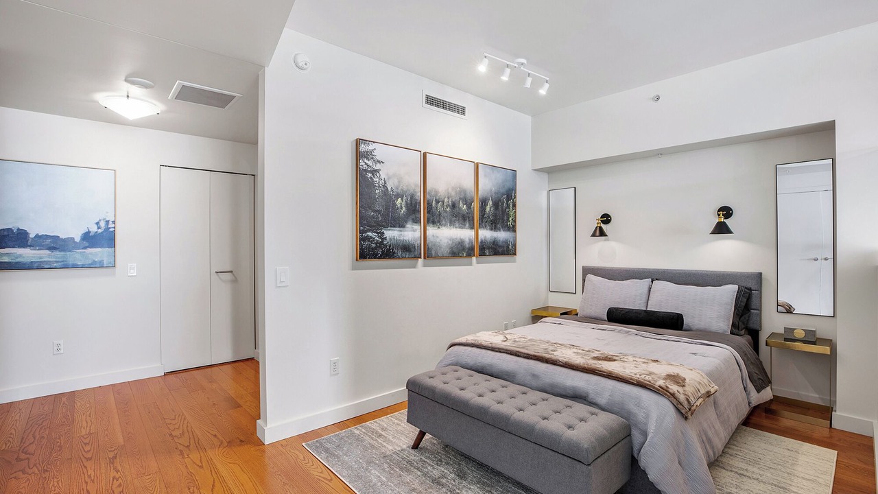 Photo of Bedroom in Corbett - Terwilliger - Lair Hill