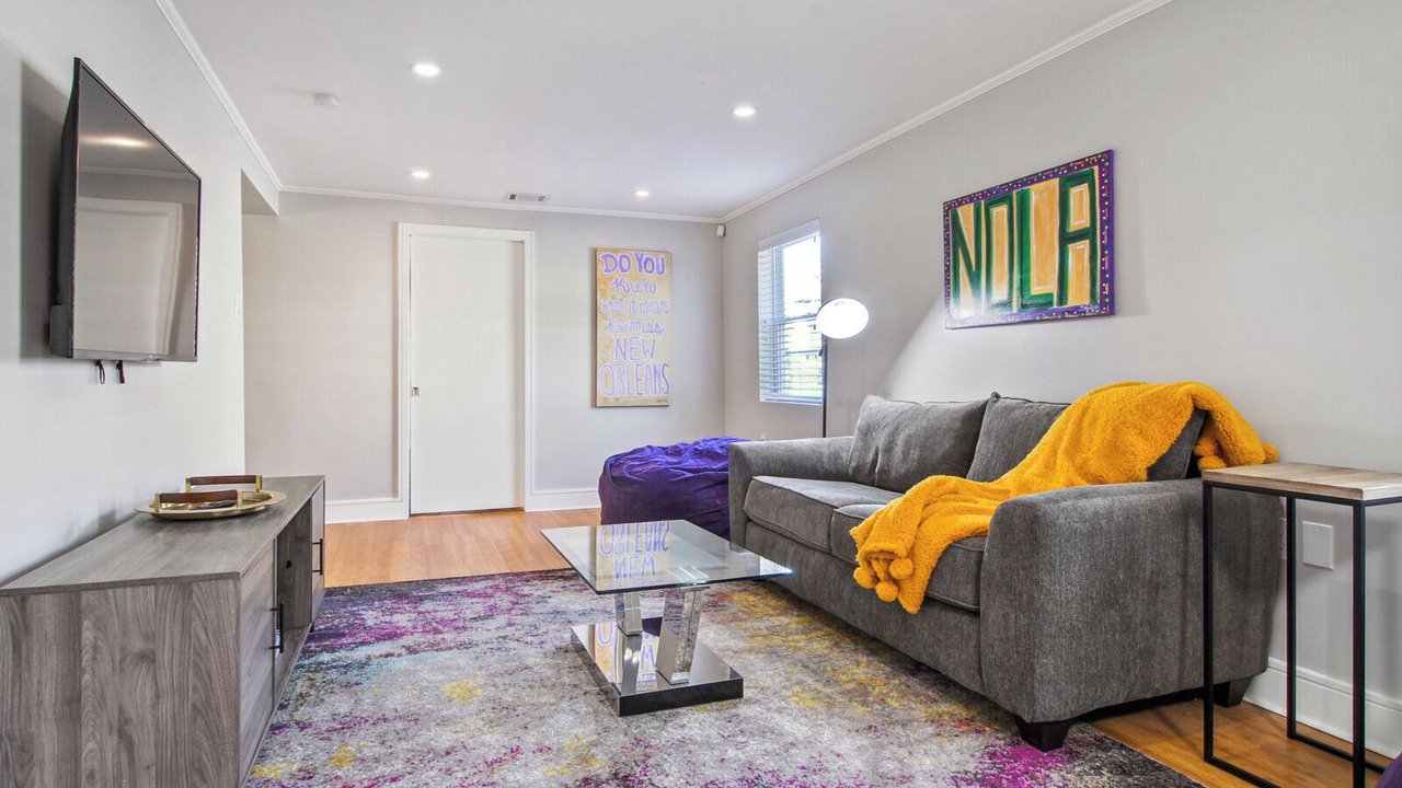 Photo of Livingroom in West Riverside