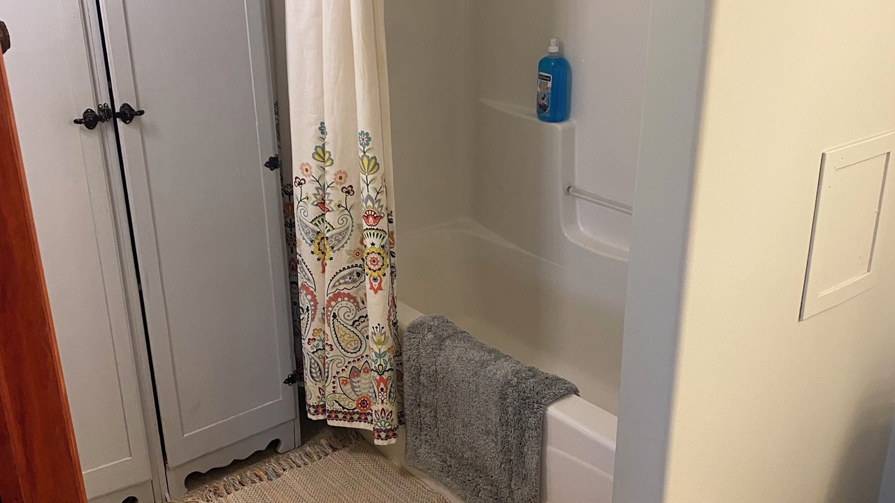 Photo of Bathroom in Hulett
