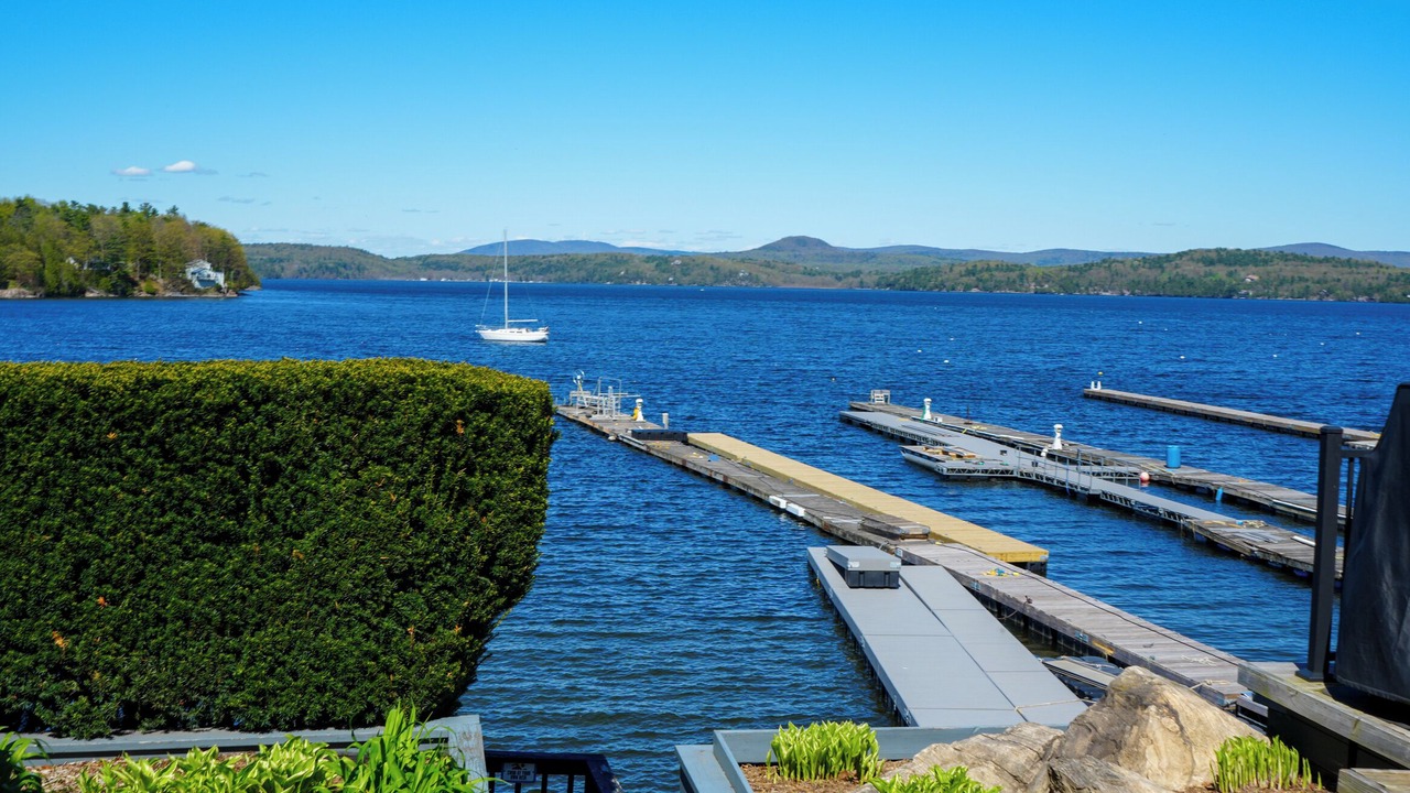 Photo of Others in Malletts Bay