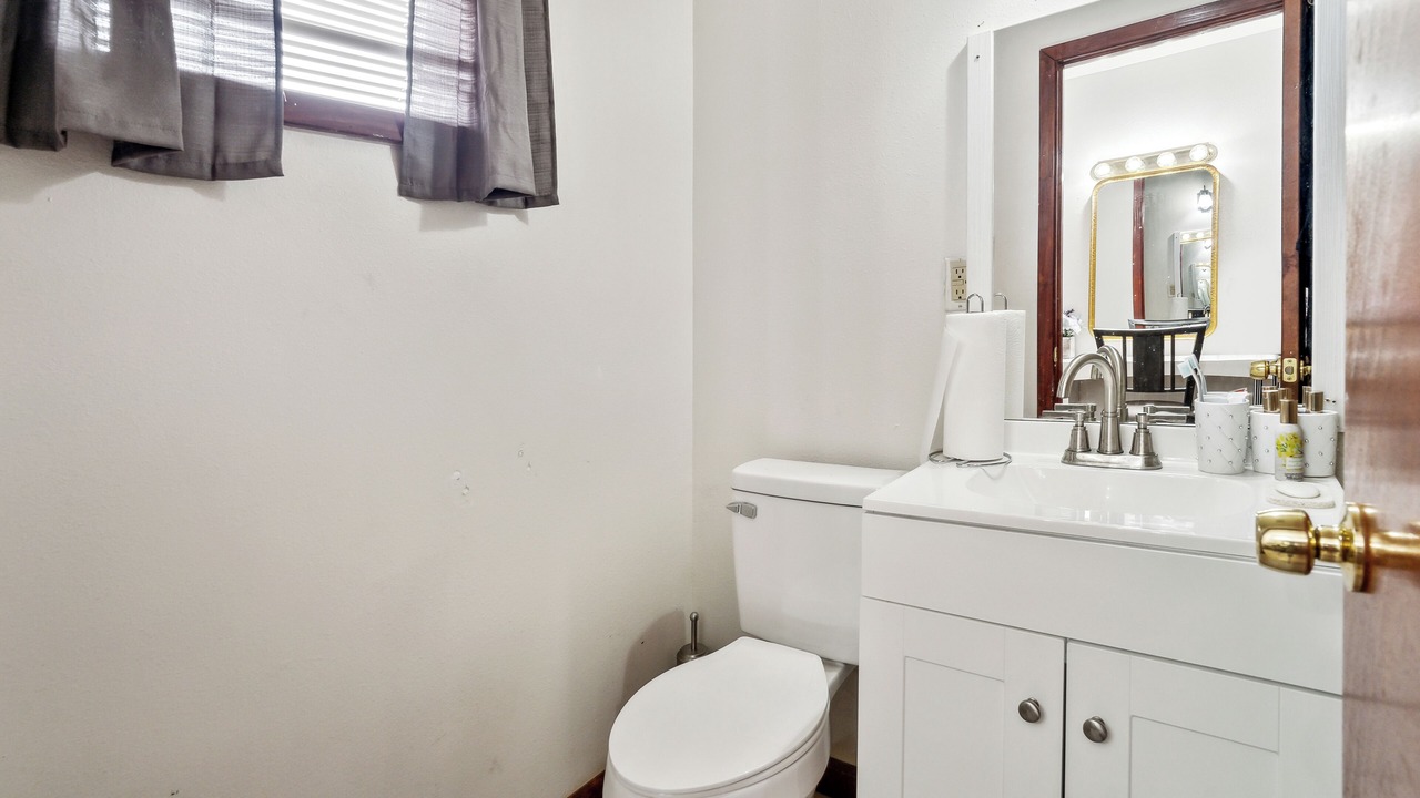 Photo of Bathroom in Plum Orchard