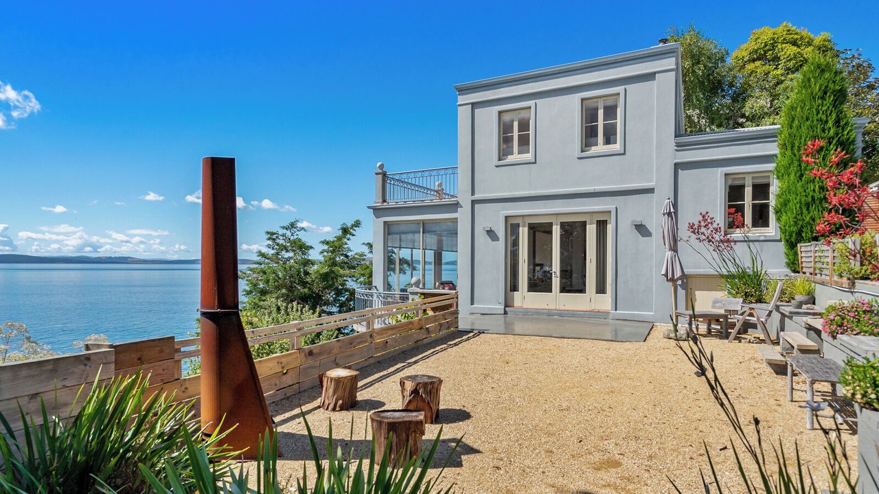 Photo of Patio Balcony in Sandy Bay