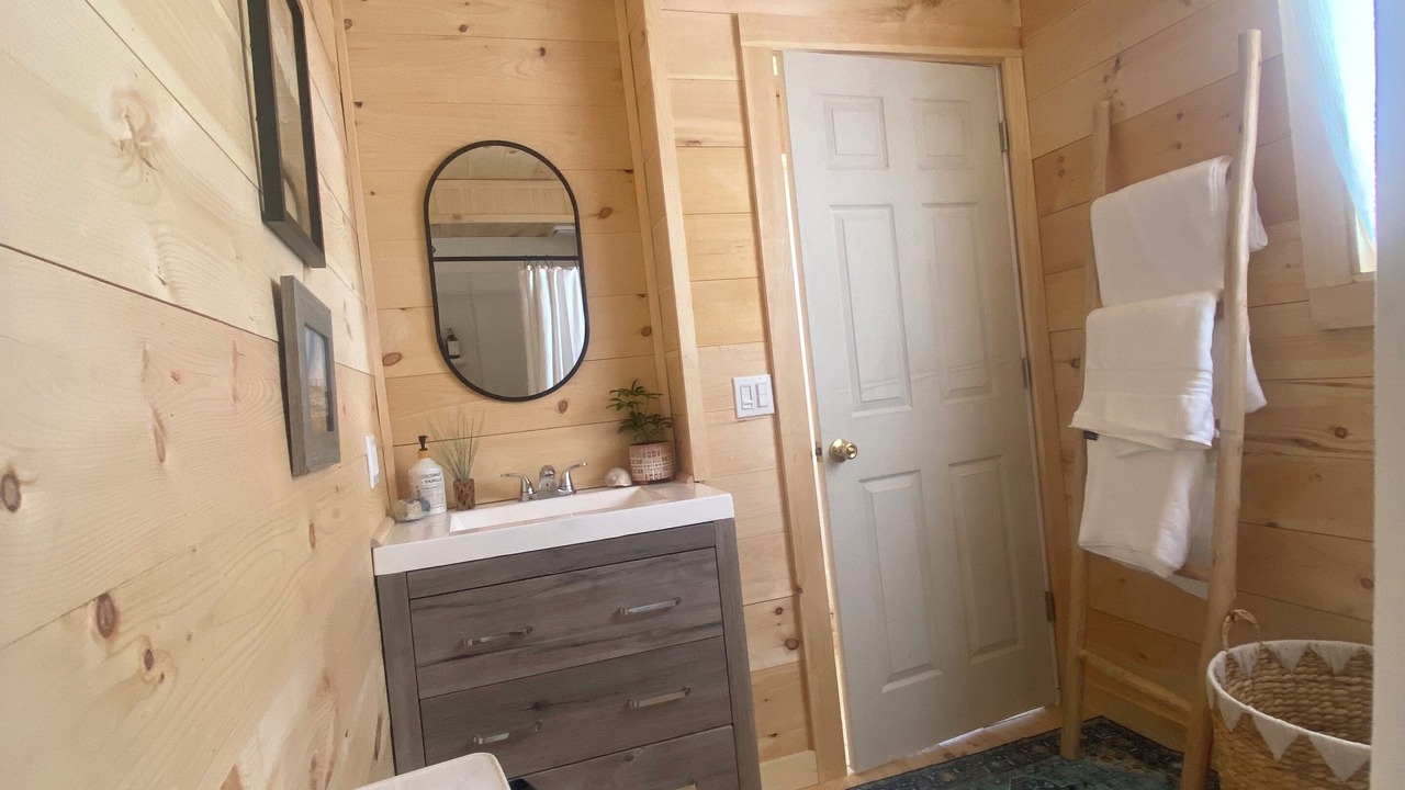 Photo of Bathroom in Old Lyme