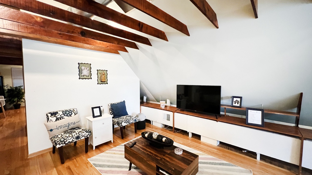 Photo of Livingroom in Wrigleyville
