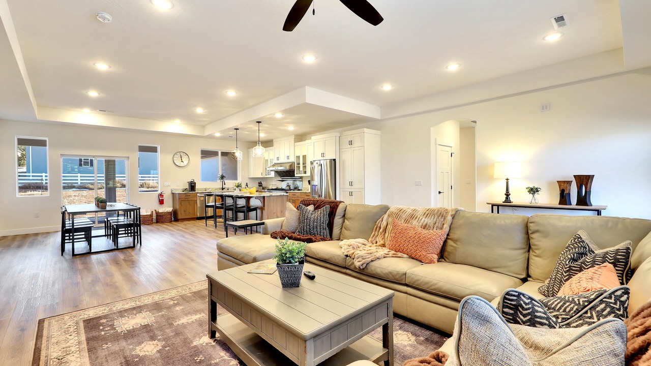 Photo of Livingroom in Parowan
