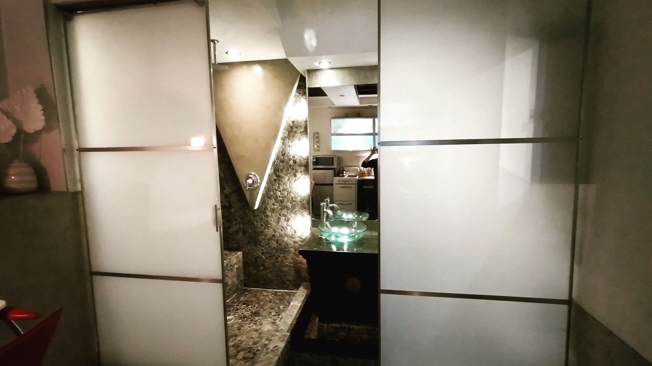 Photo of Bathroom in Laurel Canyon