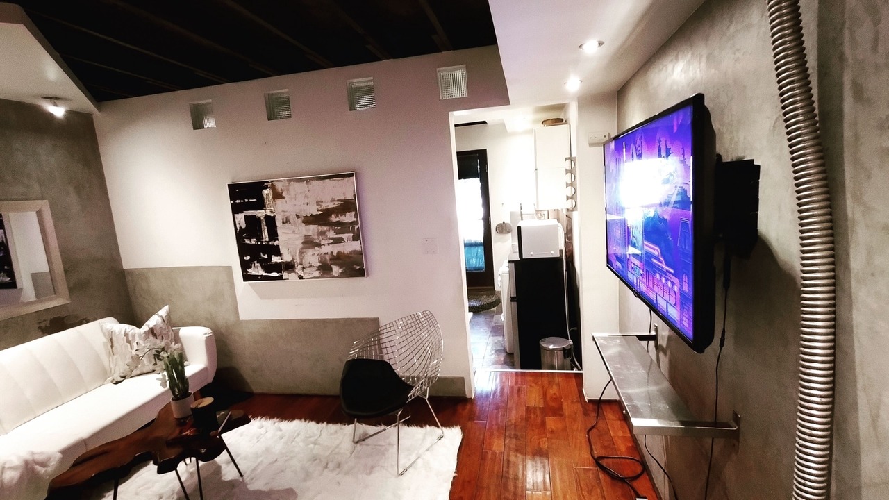 Photo of Livingroom in Laurel Canyon
