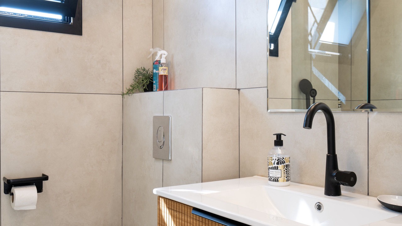 Photo of Bathroom in Netanya