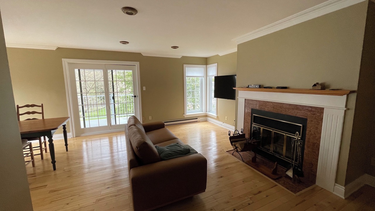 Photo of Livingroom in Knowlton