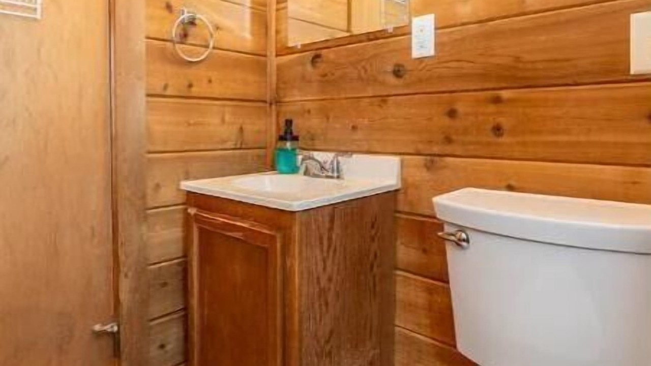 Photo of Bathroom in Gowen
