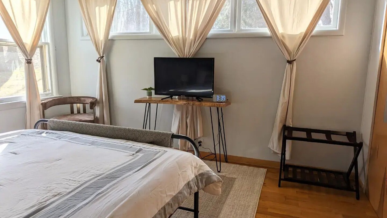 Photo of Bedroom in Fremont