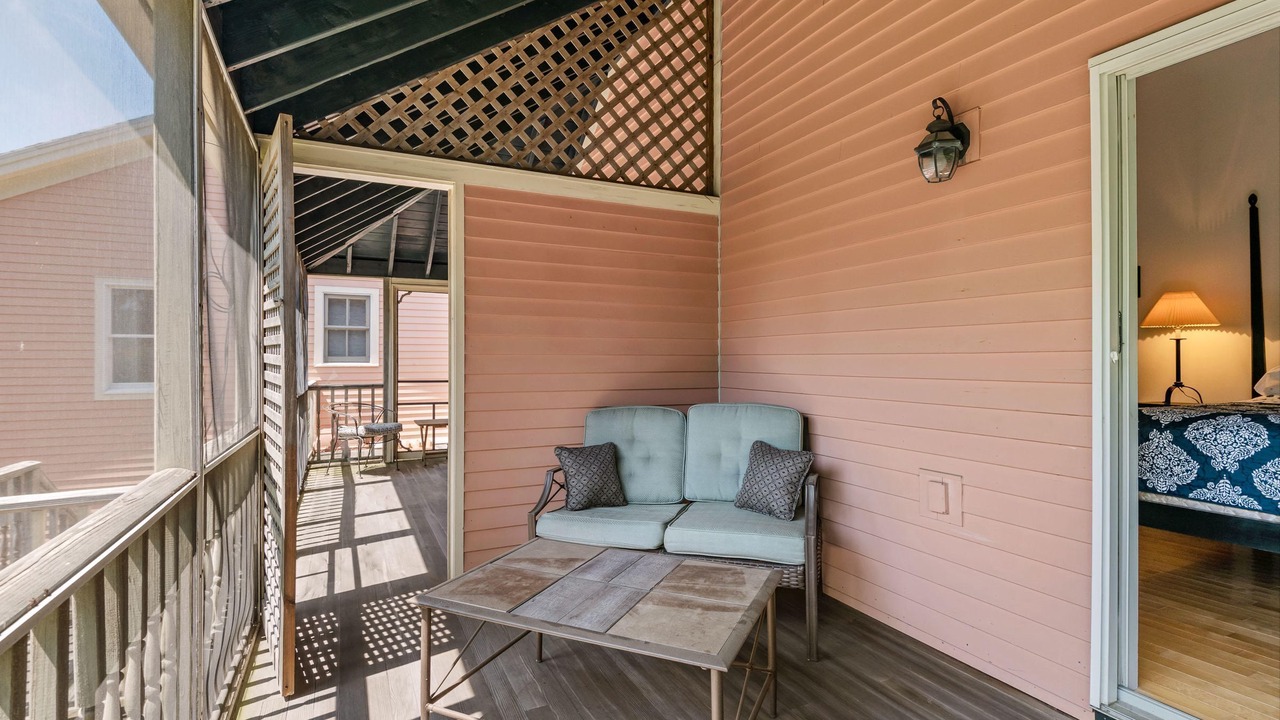 Photo of Patio Balcony in Long Island
