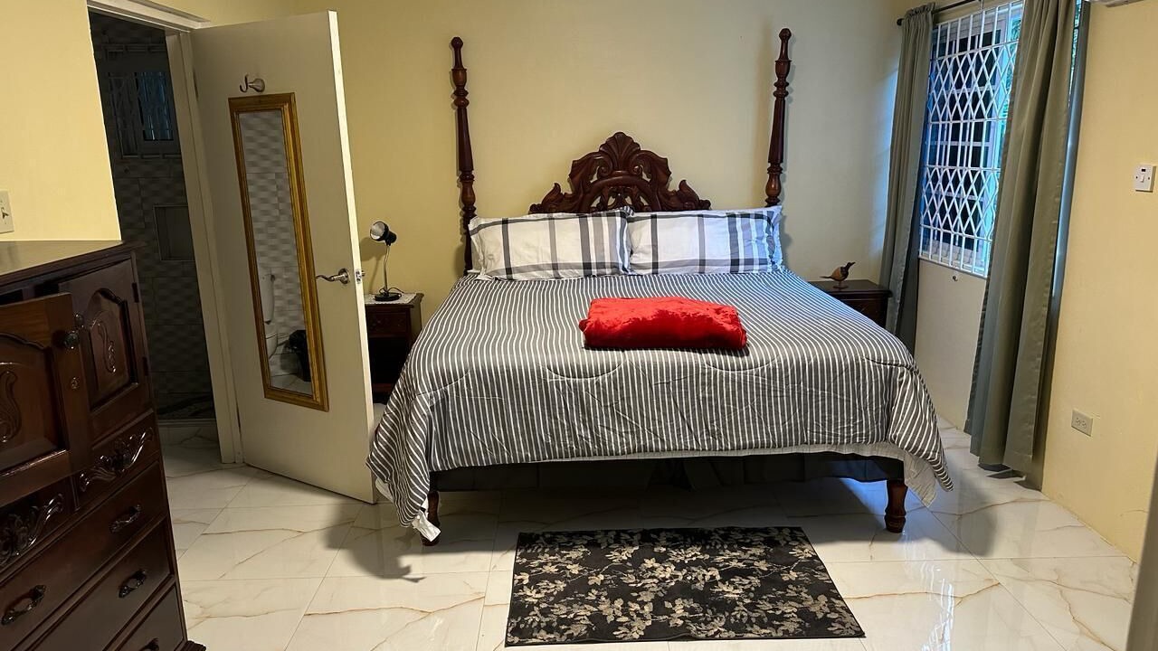 Photo of Bedroom in IronShore Estates