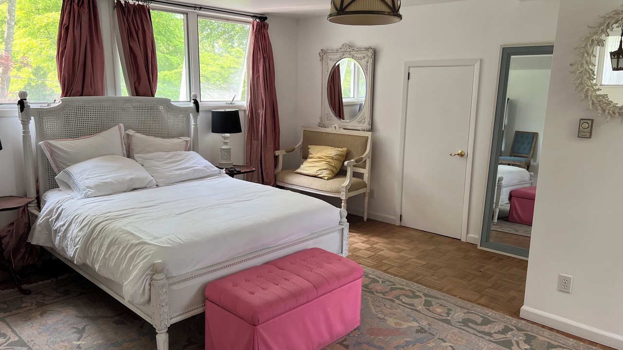 Photo of Bedroom in Shelter Island Heights