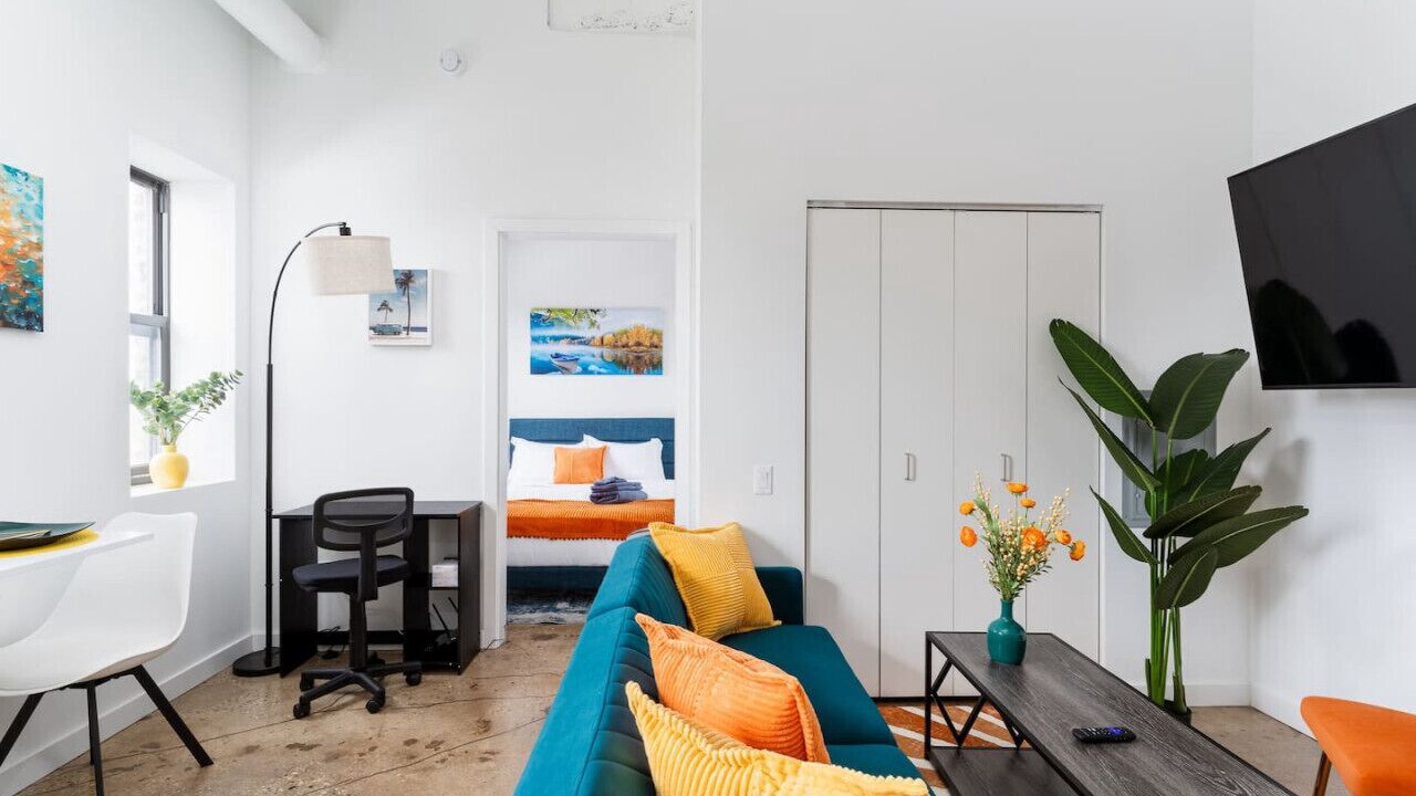 Photo of Livingroom in Uptown