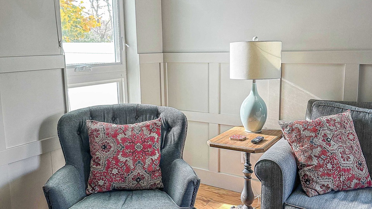 Photo of Livingroom in Burns Park