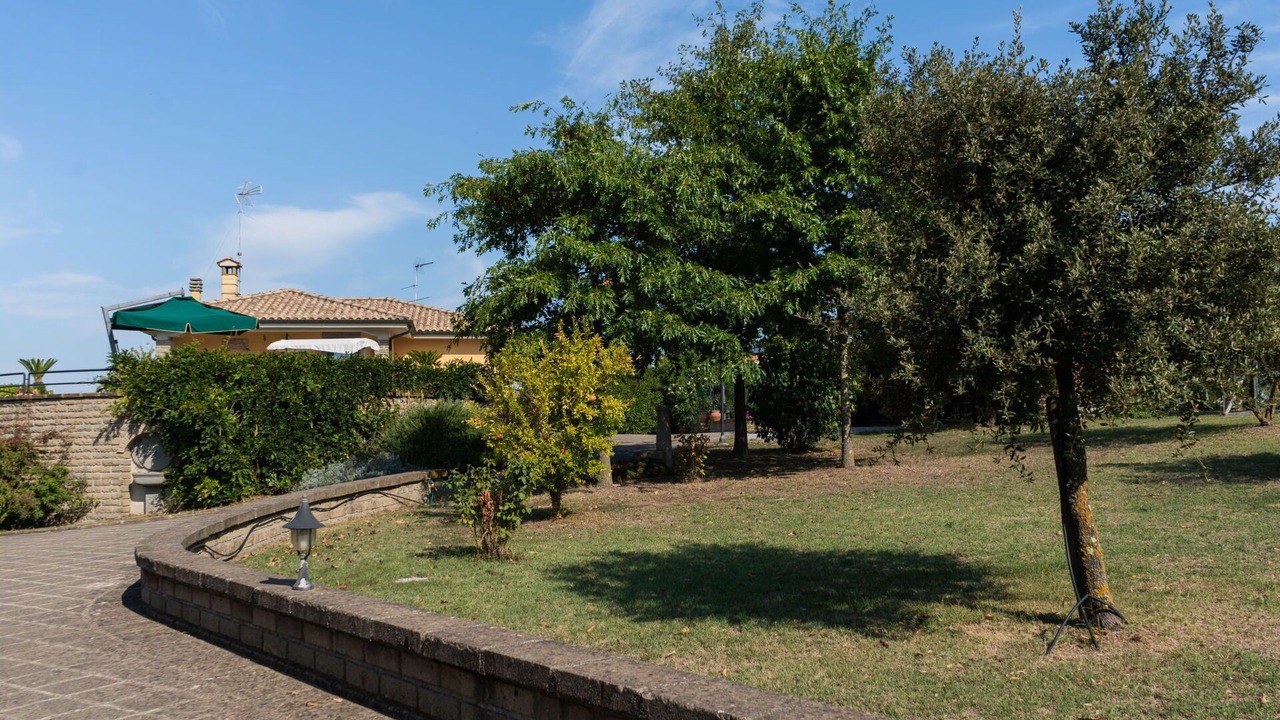Photo of Others in Manziana