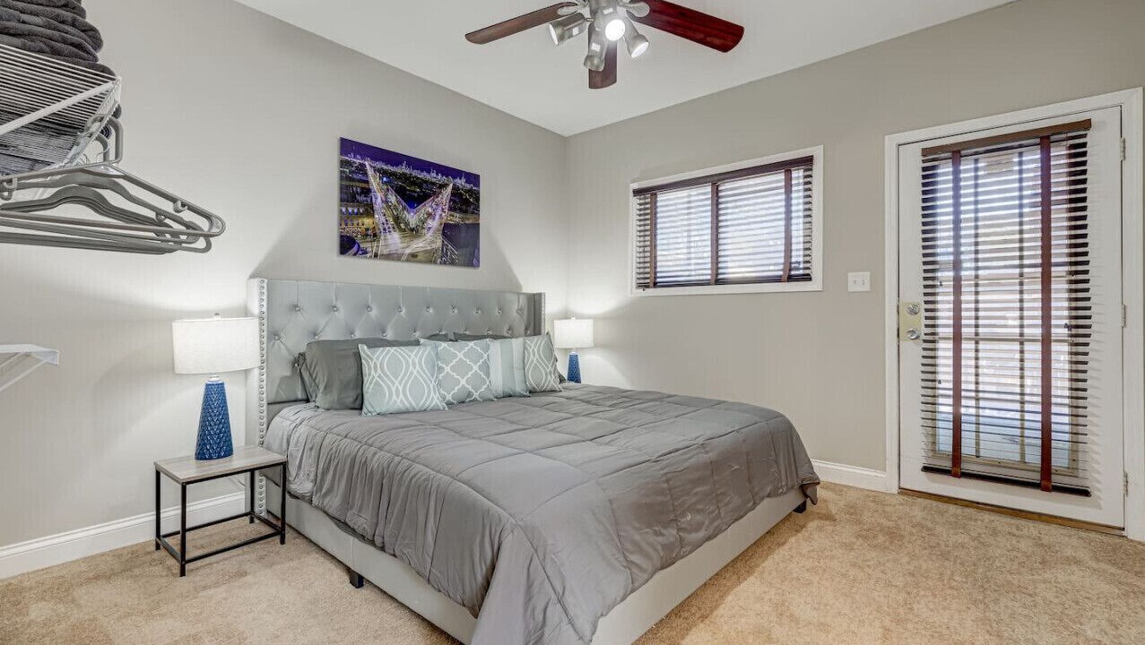 Photo of Bedroom in Pulaski Park