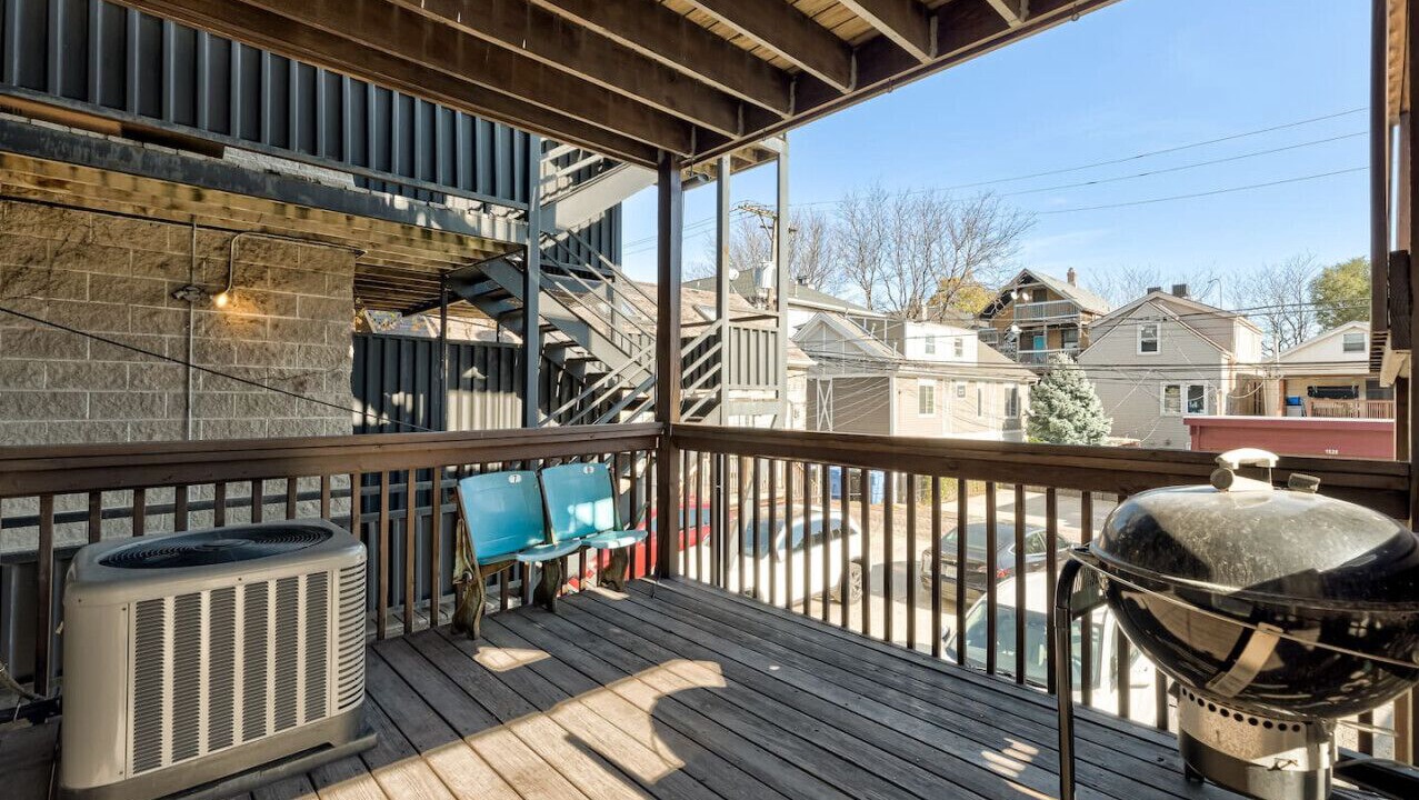 Photo of Patio Balcony in Pulaski Park