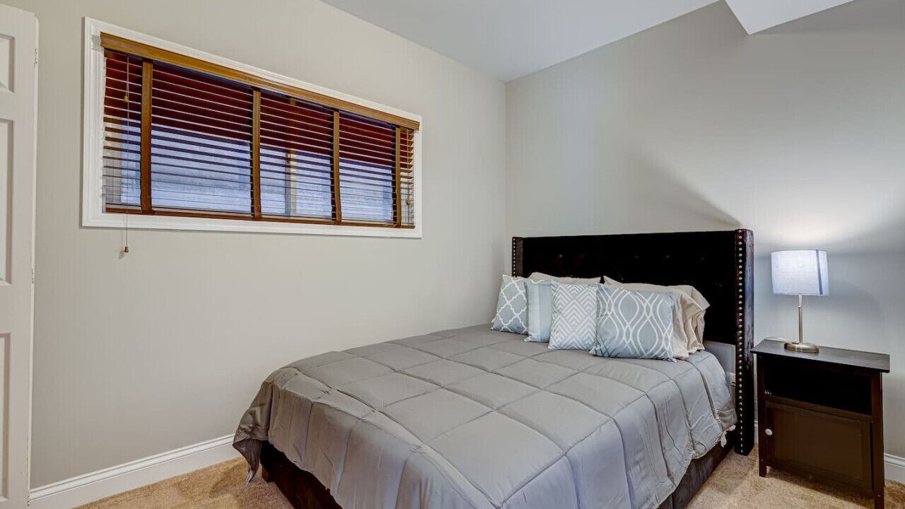 Photo of Bedroom in Pulaski Park