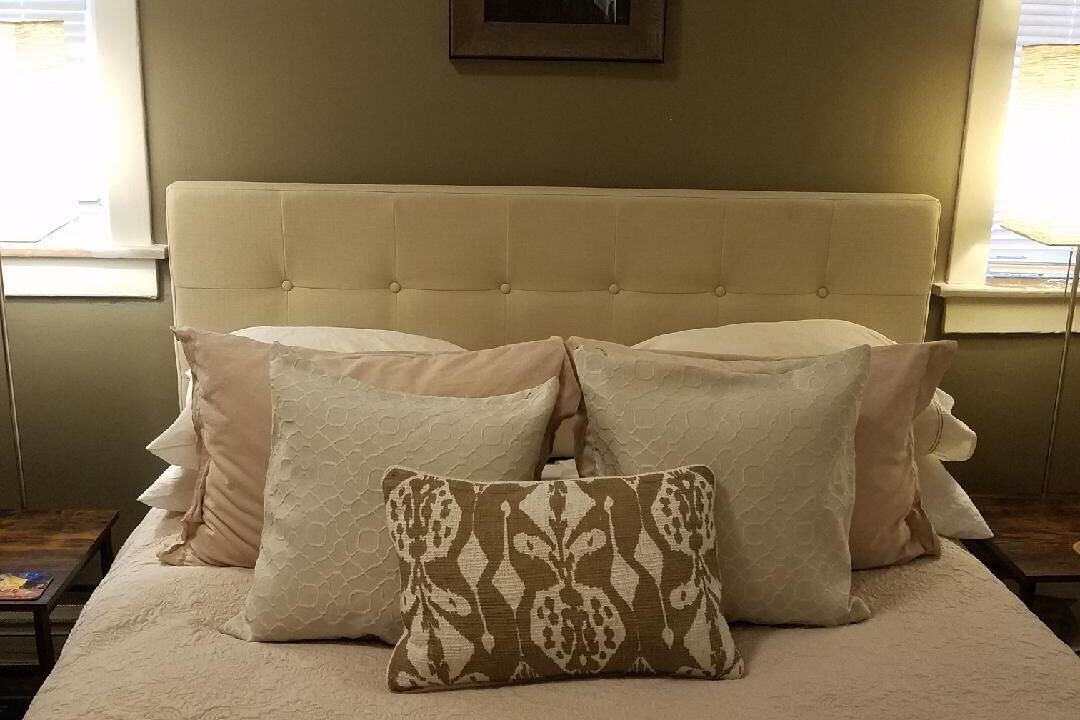 Photo of Bedroom in Rogers Park