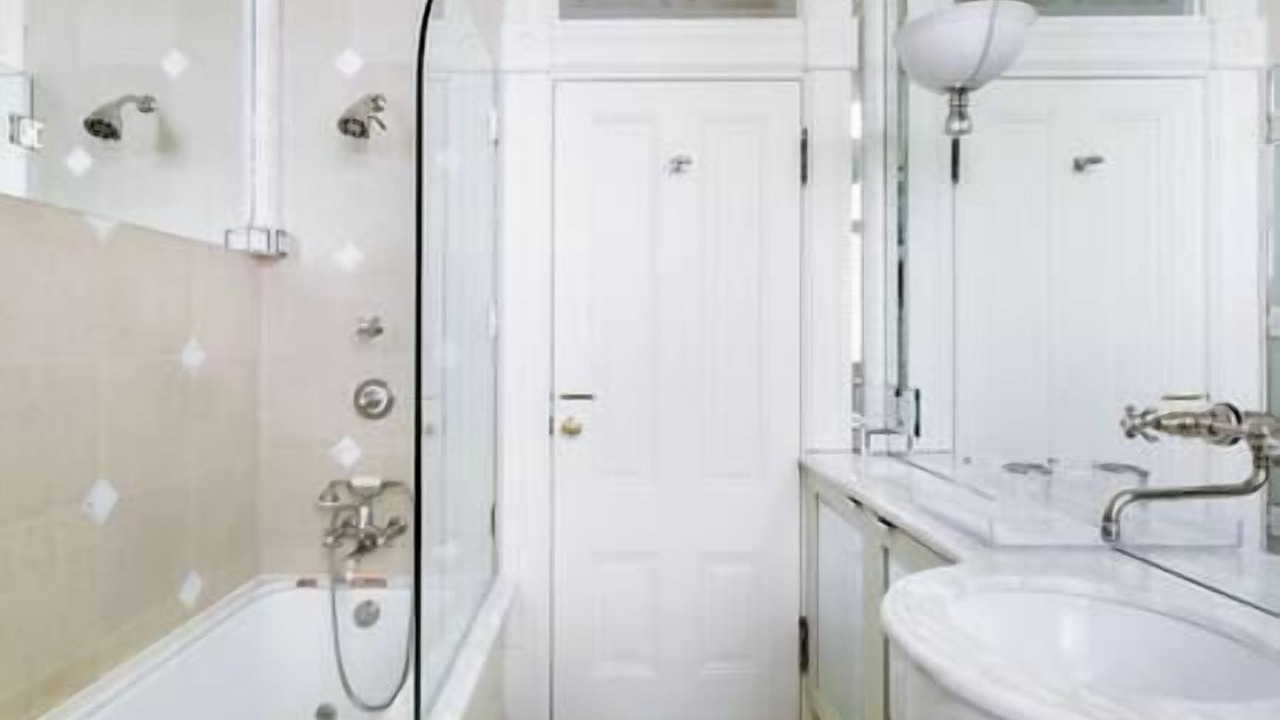 Photo of Bathroom in Lower Pacific Heights