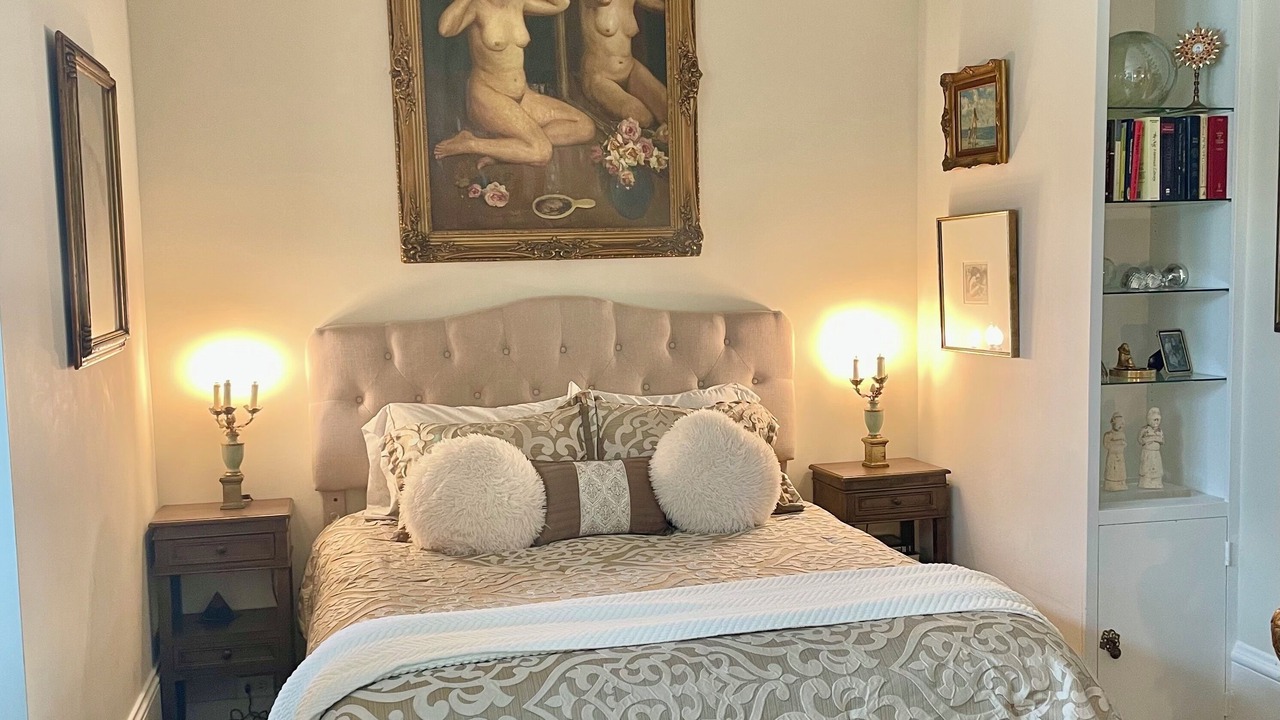 Photo of Bedroom in Lower Pacific Heights