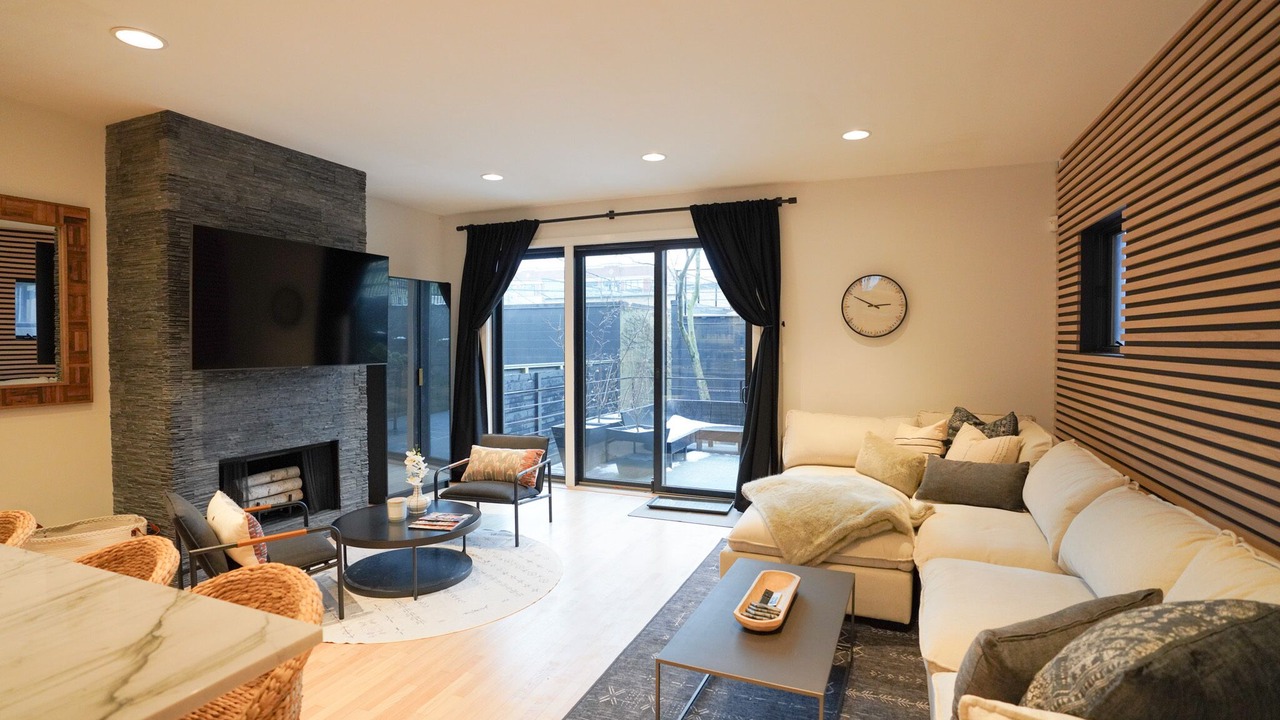 Photo of Livingroom in Wicker Park