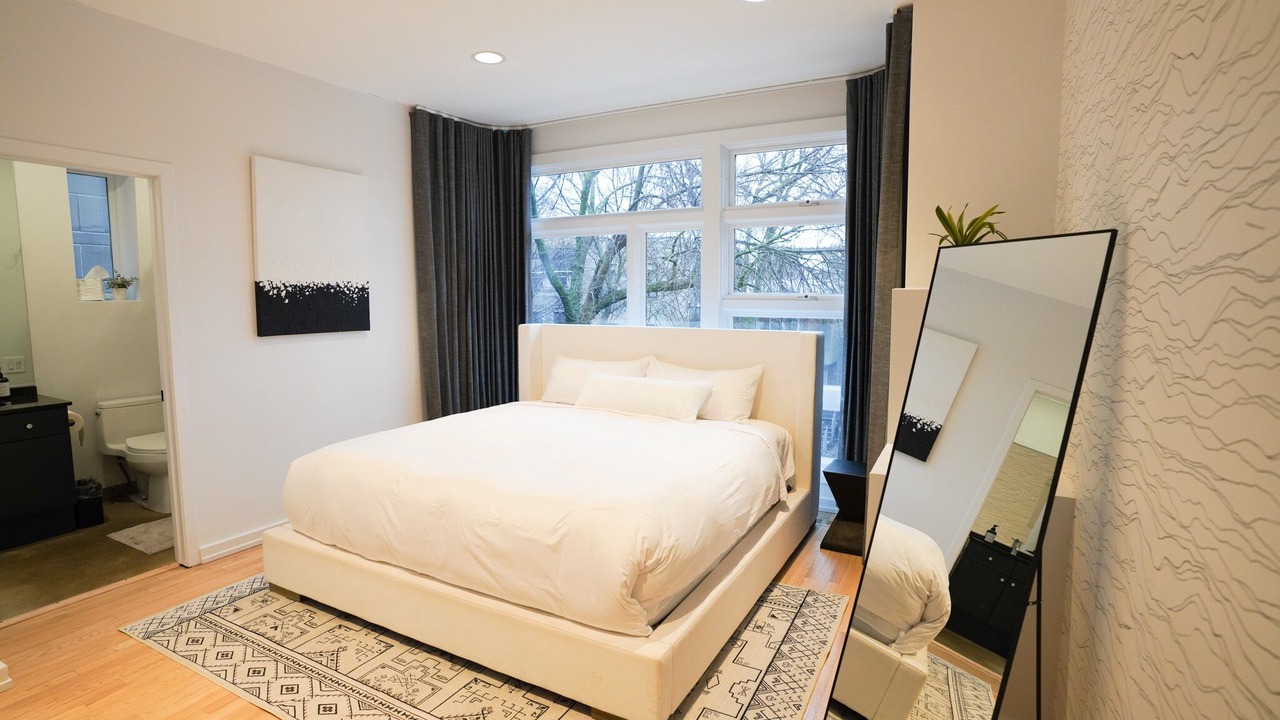 Photo of Bedroom in Wicker Park