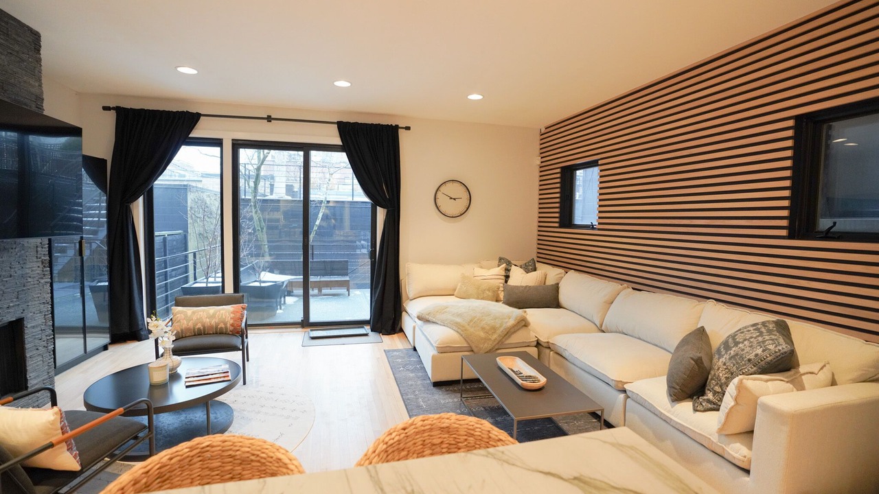 Photo of Livingroom in Wicker Park