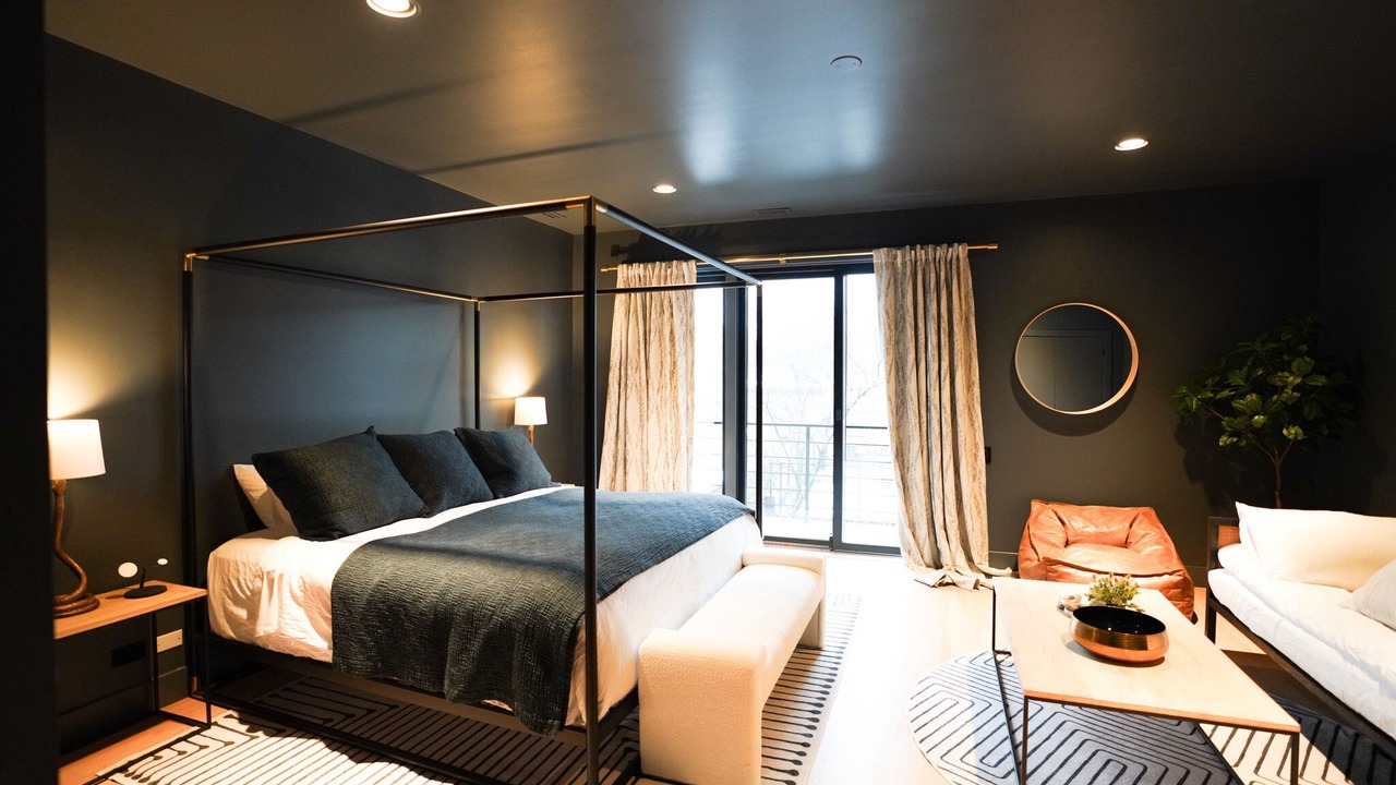 Photo of Bedroom in Wicker Park