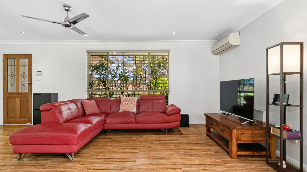 Photo of Livingroom in Stanhope Gardens