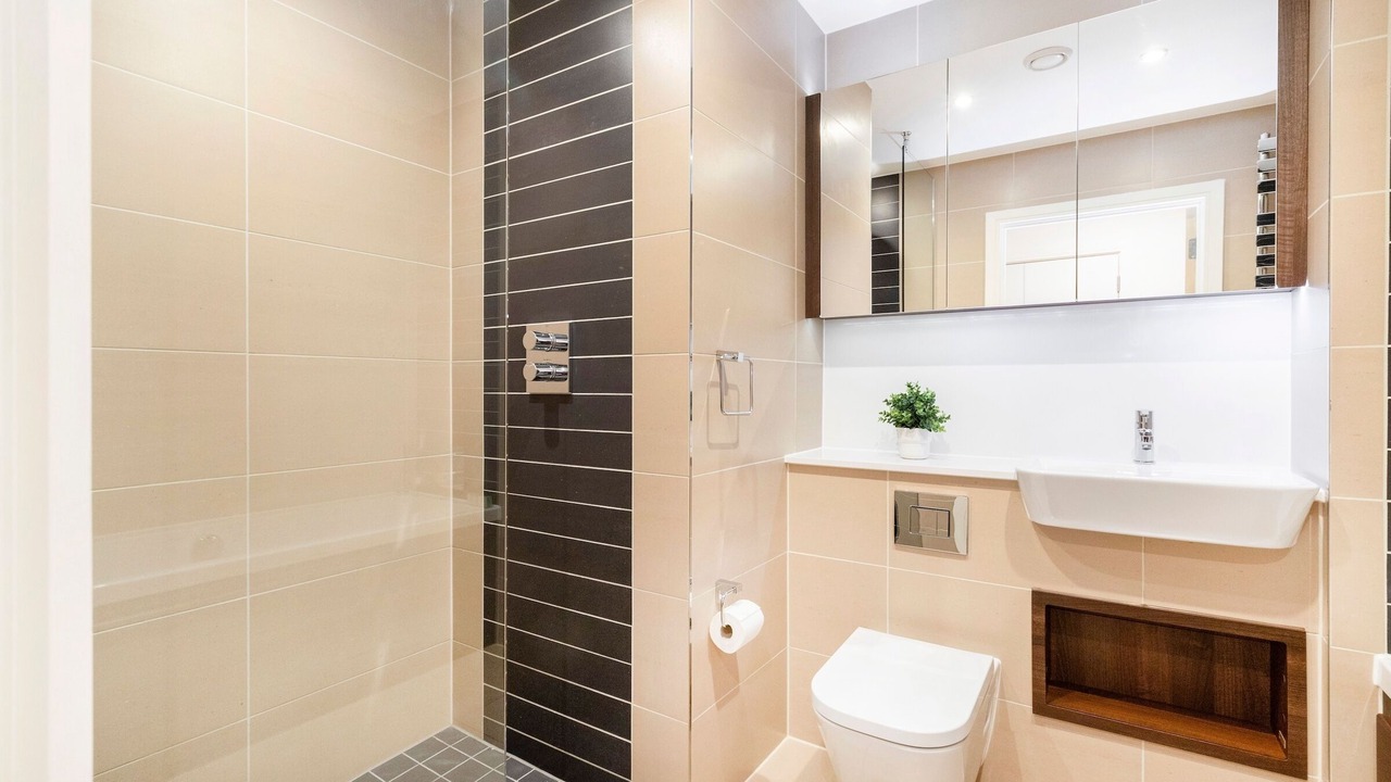 Photo of Bathroom in Tower Hill