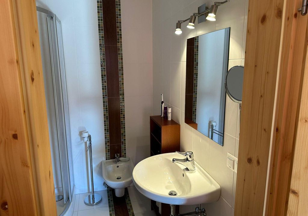 Photo of Bathroom in Bach