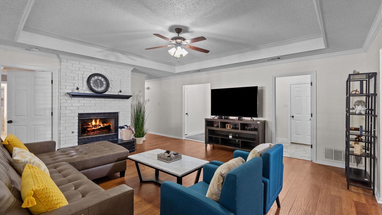 Photo of Livingroom in Keller