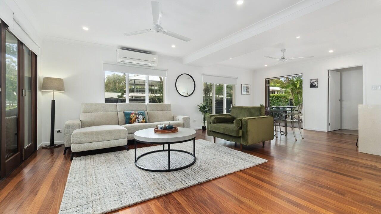 Photo of Livingroom in Clifton Beach