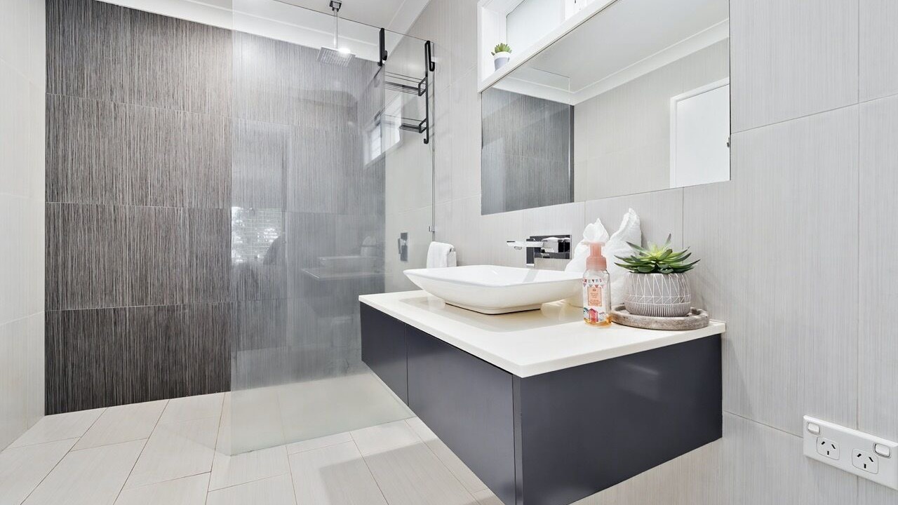 Photo of Bathroom in Clifton Beach