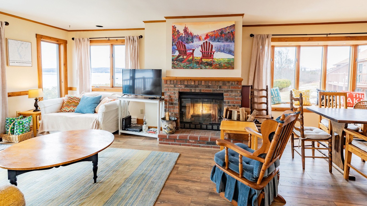 Photo of Bedroom in Newport Center