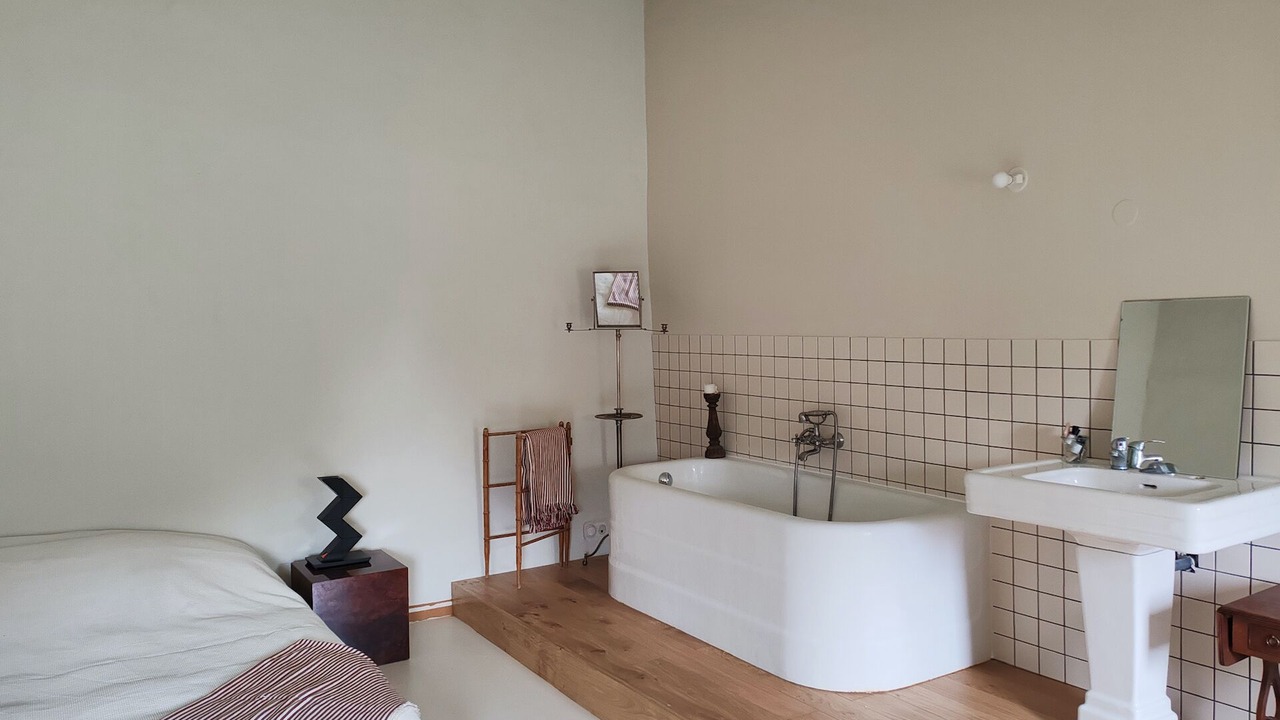Photo of Bedroom in Condillac