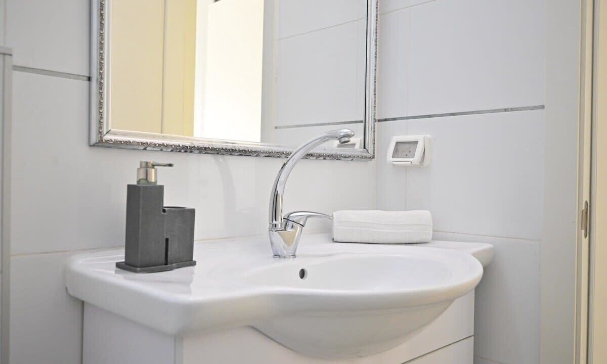 Photo of Bathroom in Tel Aviv City Center