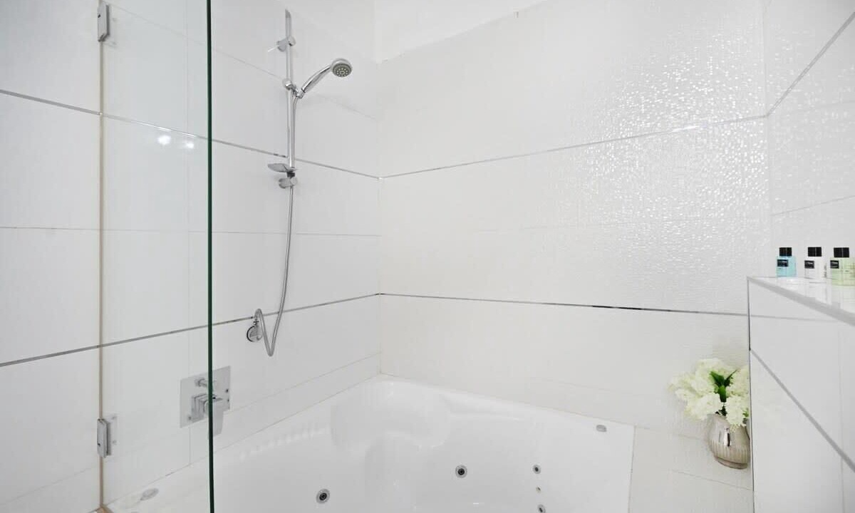 Photo of Bathroom in Tel Aviv City Center