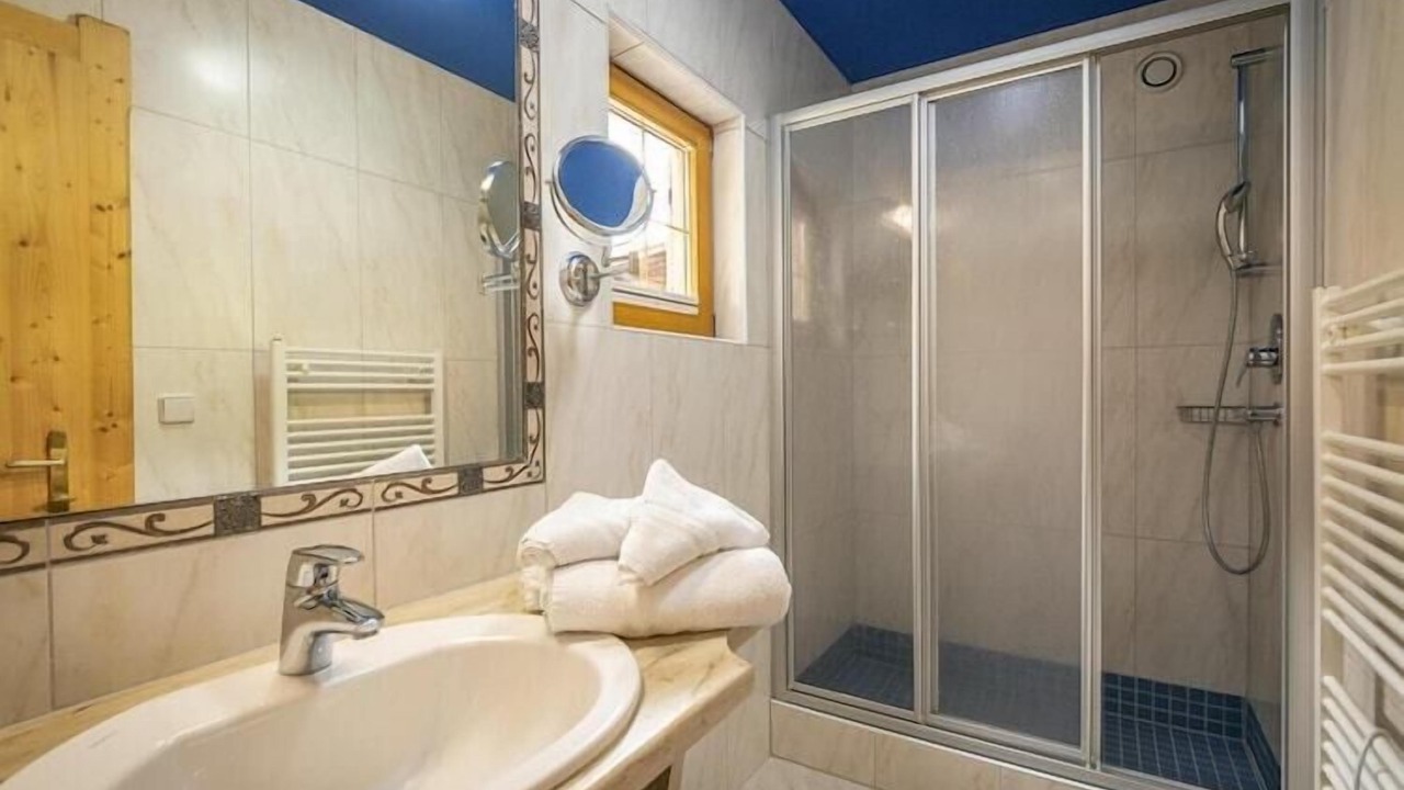 Photo of Bathroom in Fuegen